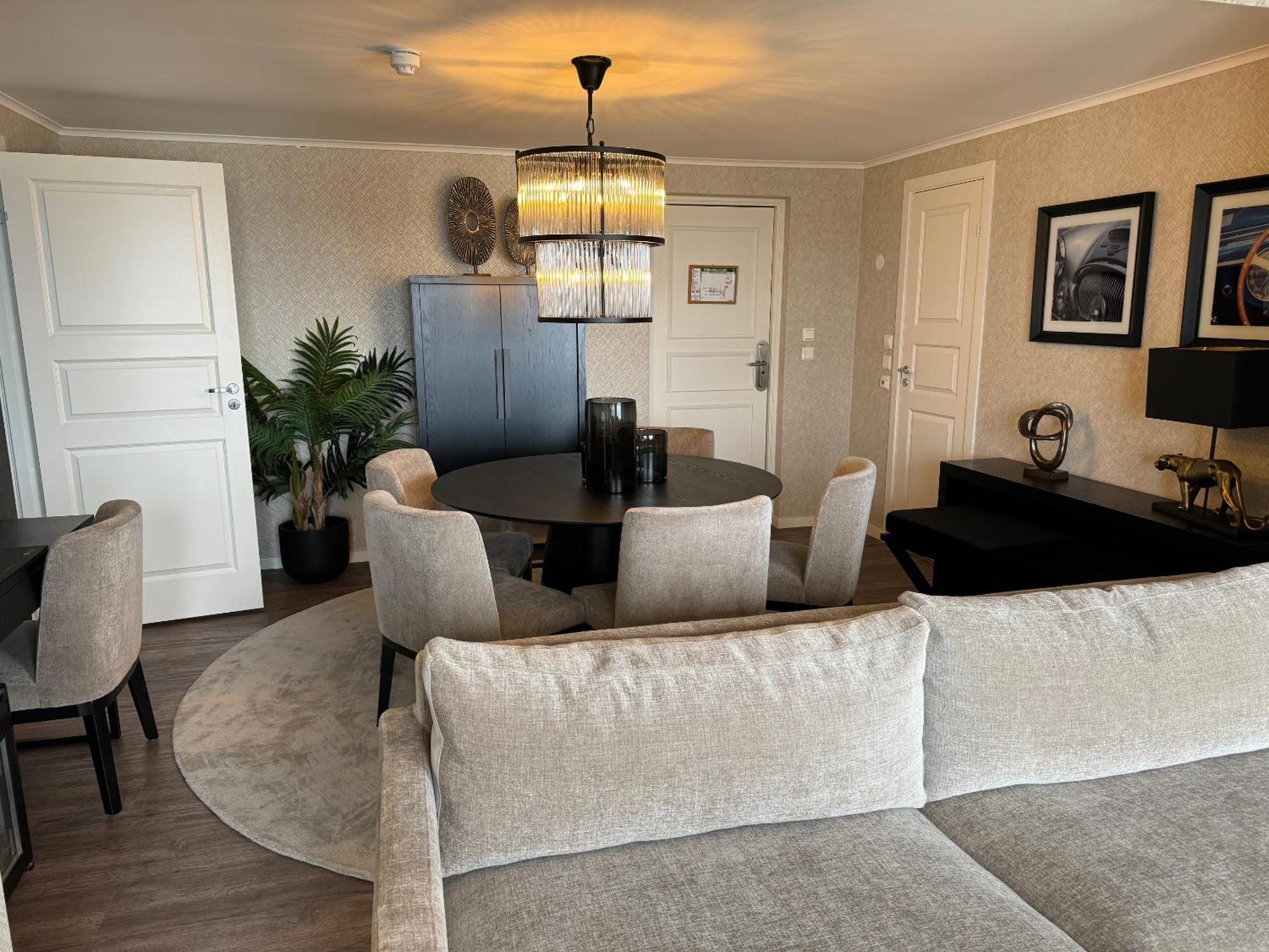 Grand - Unike Отель 4*